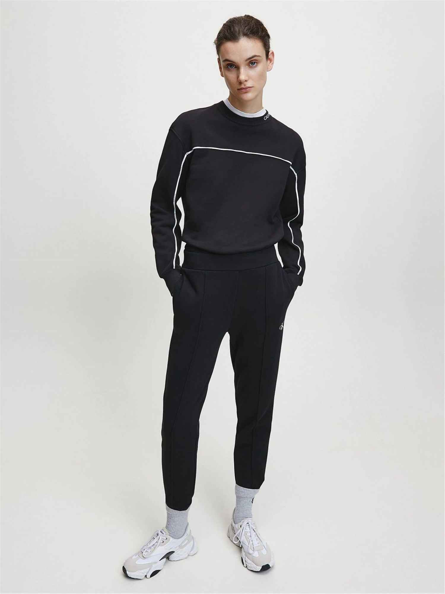 PANTALONE TUTA DONNA CALVIN KLEIN JEANS J20J214178 BAE NERO ORIGINALE PE 2021